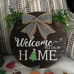 Welcome Sign with changeable Holiday magnets and Bow